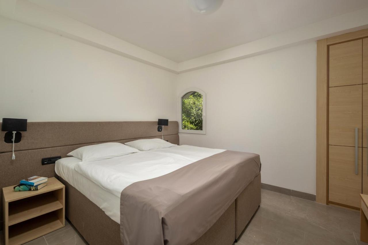 Hotel Delfin Omišalj Esterno foto
