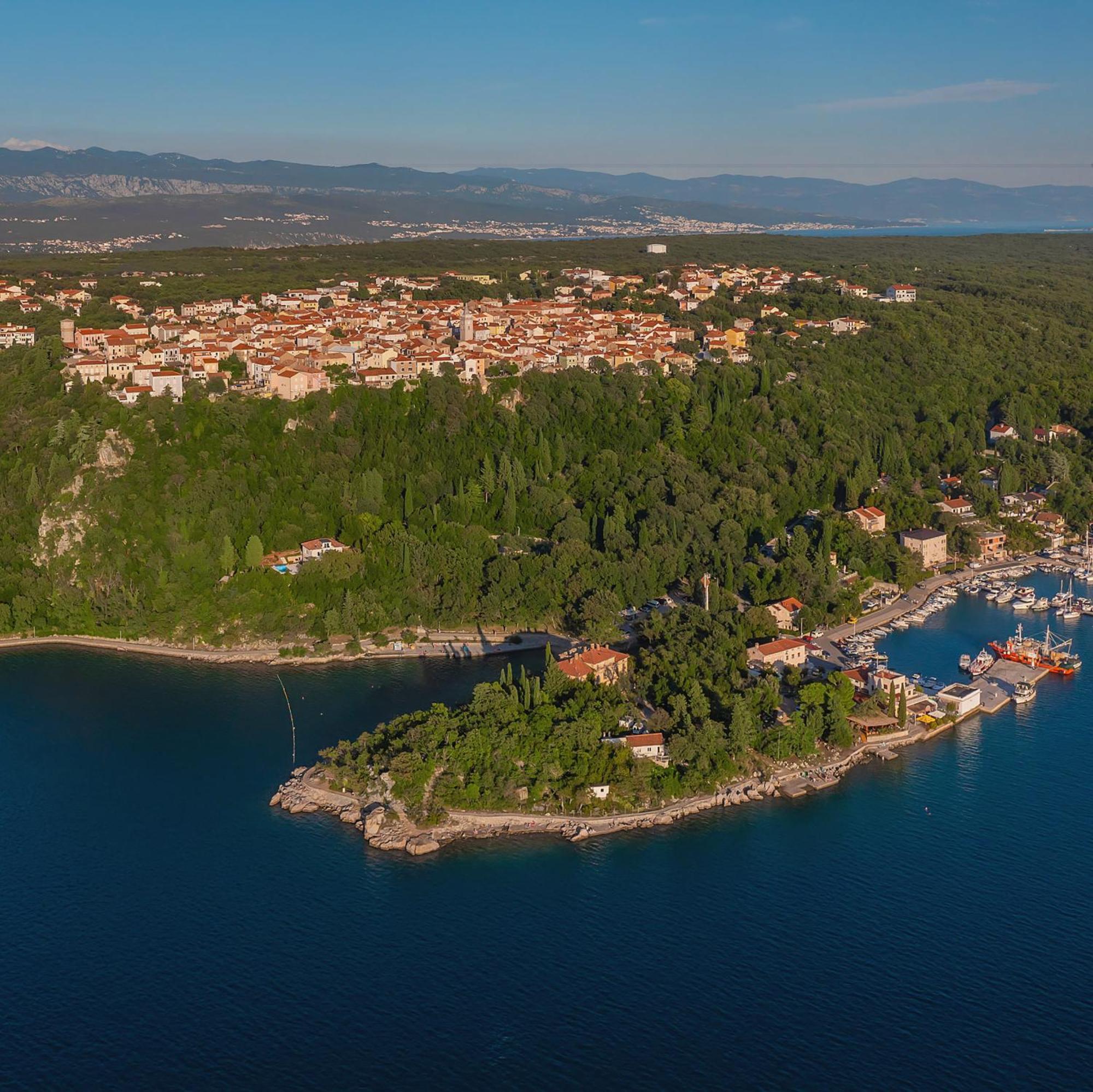 Hotel Delfin Omišalj Esterno foto